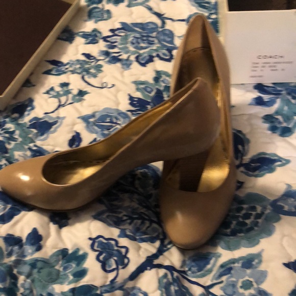 Authentic Coach Sheri Patent Leather Nude Heels - Picture 12 of 16